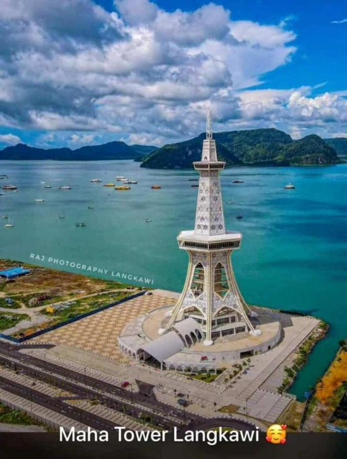 Designer Suite Apartment Seaview 10Pax Families Suite Kuah Exterior photo